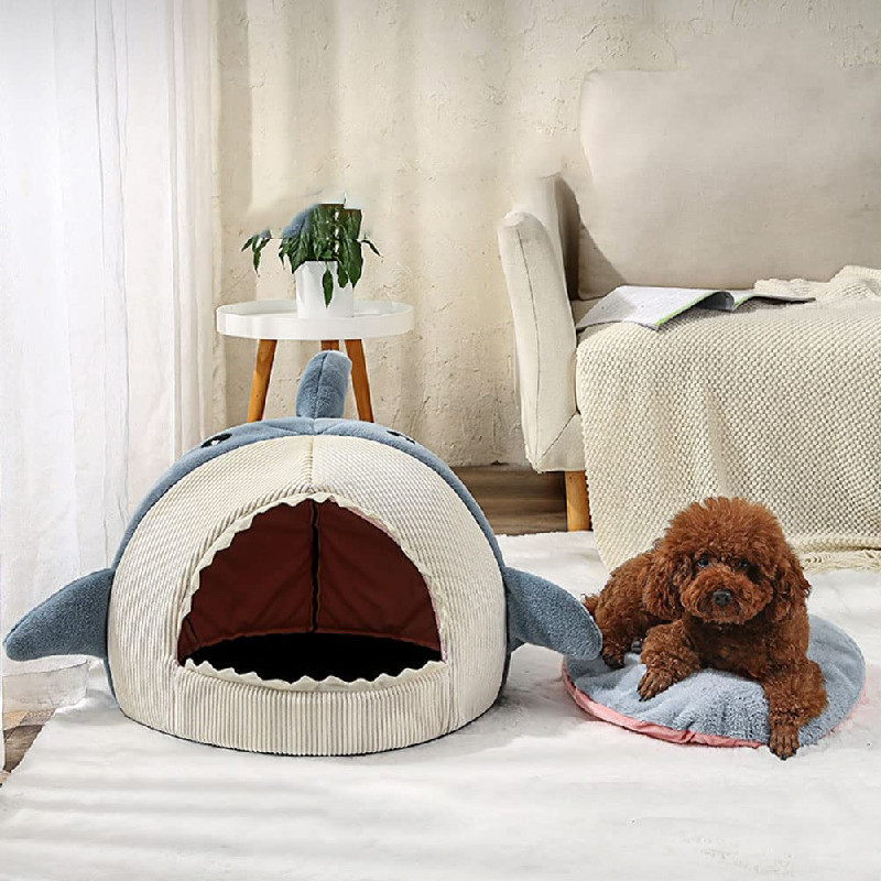 Enclosed Warm Shark Pet Bed