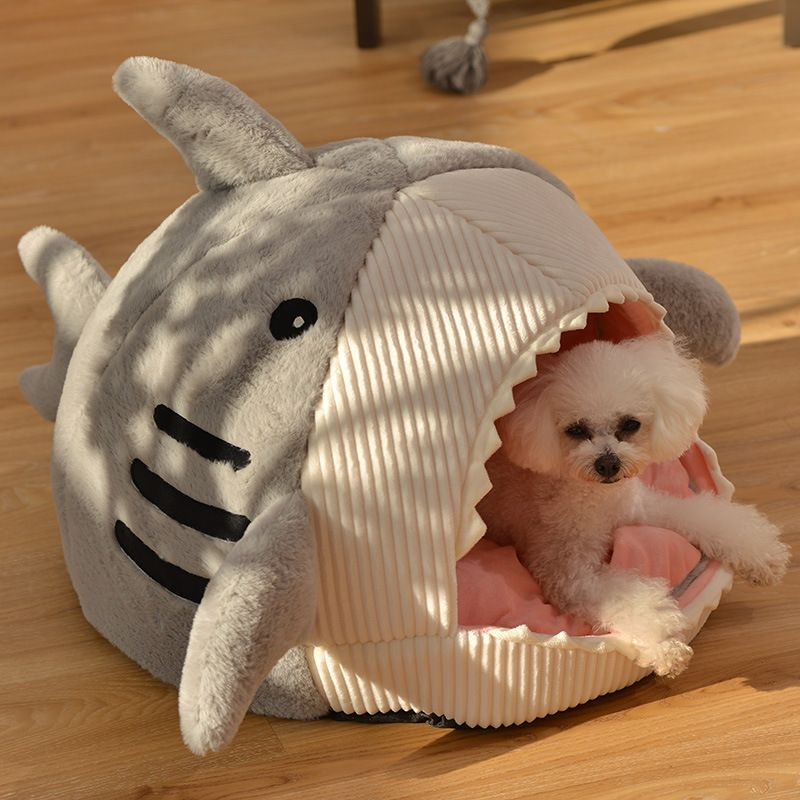 Enclosed Warm Shark Pet Bed